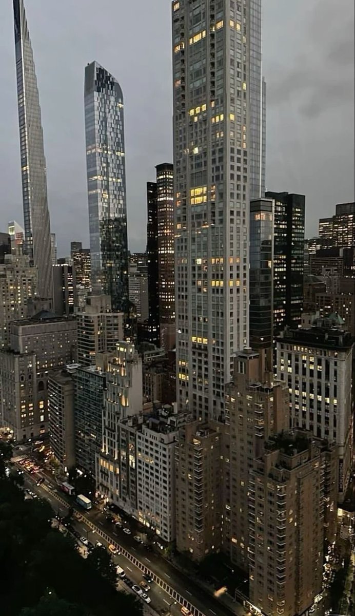 ShiroNoOne's tweet photo. Somewhere in new york 🇺🇸 https://t.co/JjPIXQev8u