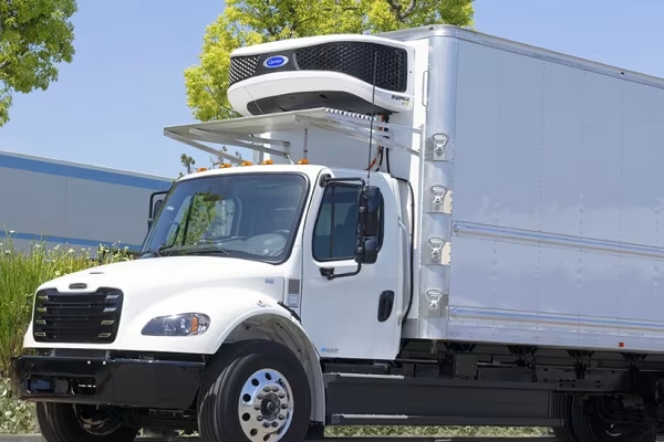 cocleandiesel's tweet photo. Refrigerated carriers can benefit from upgrading to electric Transportation Refrigeration Units (eTRUs), enjoying cleaner, quieter, and more cost-effective operations!
Why switch from diesel? Electric TRUs offer: https://t.co/u7yaDfrMcW