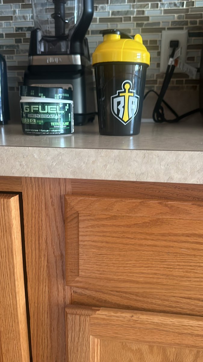 ZWalberer's tweet image. got the @RaidAway shaker cup used code raid