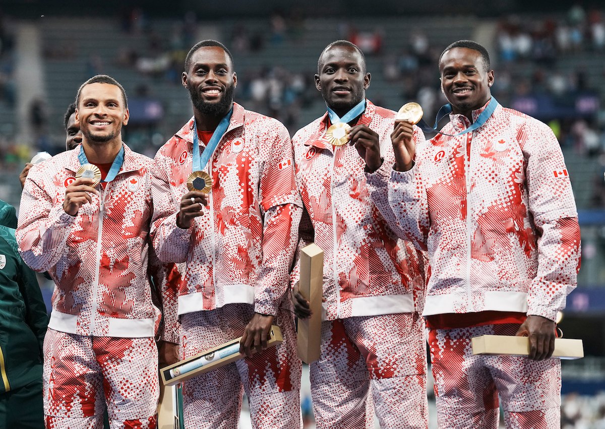 Aaron Brown, Jerome Blake, Brendon Rodney, and Andre De Grasse teamed up once again in the men’s 4x100m relay and landed at the top of the podium, winning #gold for #TeamCanada. Congratulations on the stunning performance!

📷: Darren Calabrese/COC