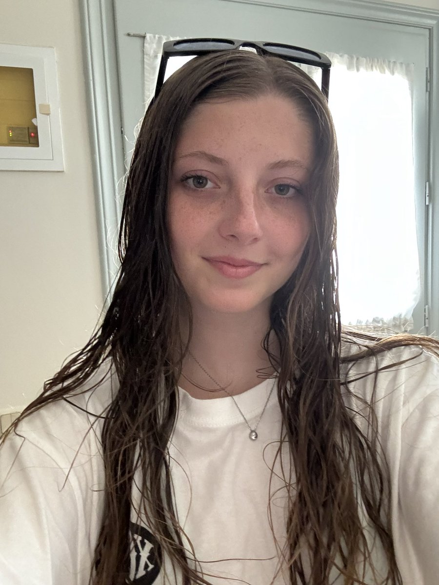 Cαямєη 🦋 tweet media