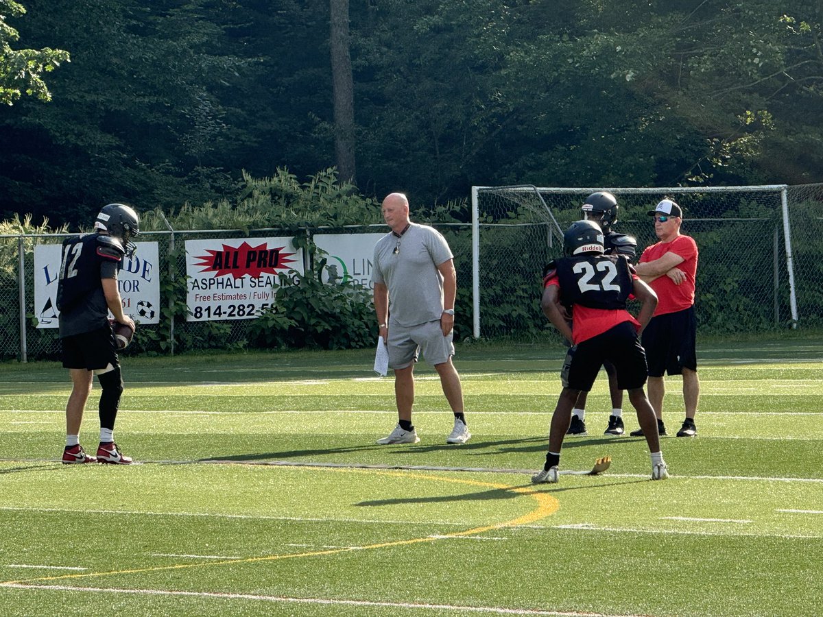 ETNreisenweber's tweet photo. Wrapped up the week at Camp 20 in Meadville. The Bulldogs bring back another ferocious running attack that could have at least 2 1,000-yard rushers. https://t.co/CzrZjiuk0h