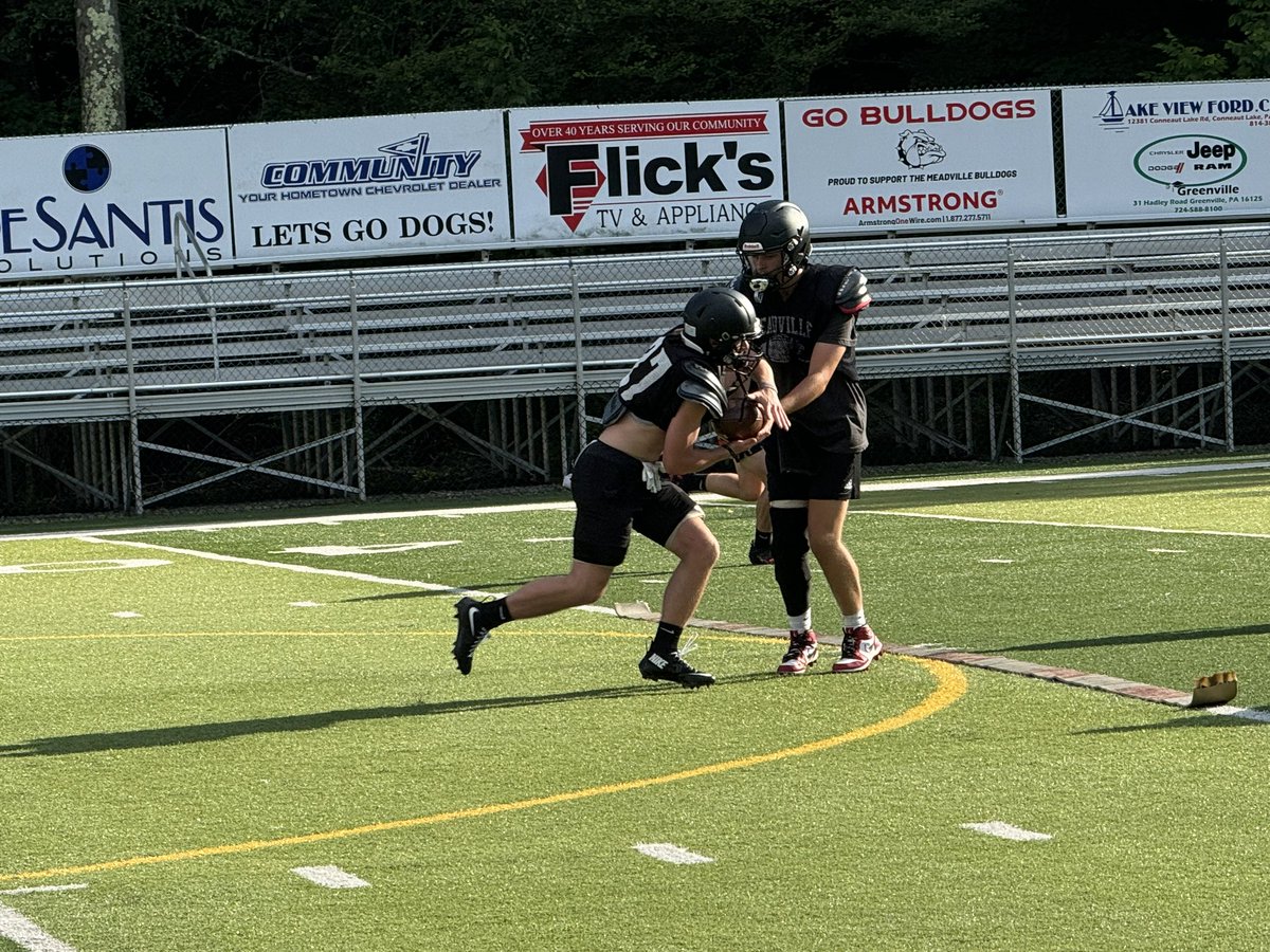 ETNreisenweber's tweet photo. Wrapped up the week at Camp 20 in Meadville. The Bulldogs bring back another ferocious running attack that could have at least 2 1,000-yard rushers. https://t.co/CzrZjiuk0h