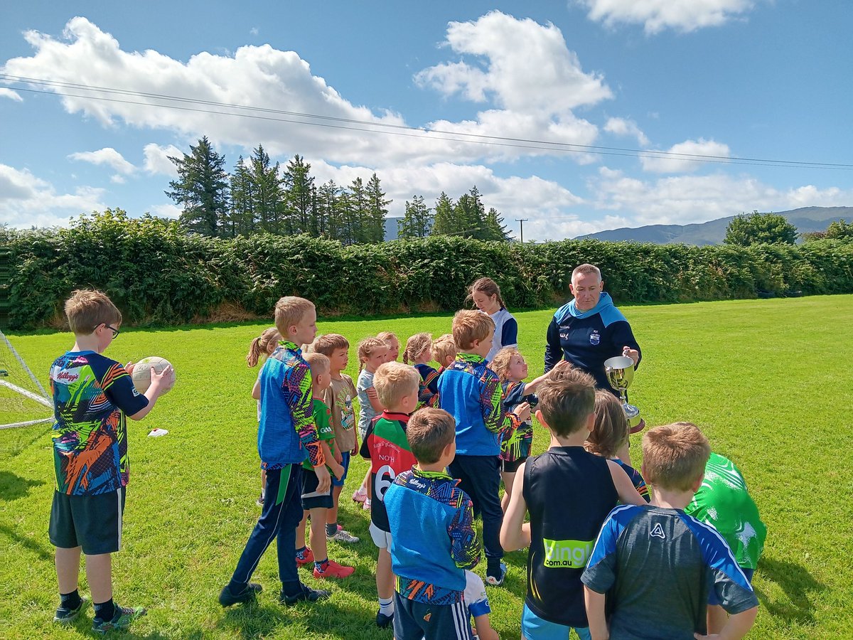 WhelanGavin's tweet photo. Huge thanks to Ava and Kenny for dropping in with Provincial and All-Ireland silverware earlier, plenty of smiles all round, and a lovely end to a brilliant 4 days in @rathgormackgaa where just over 100 participated throughout a fun filled and action packed week 👏 #CùlCamps24 https://t.co/cPNhzDKN6n