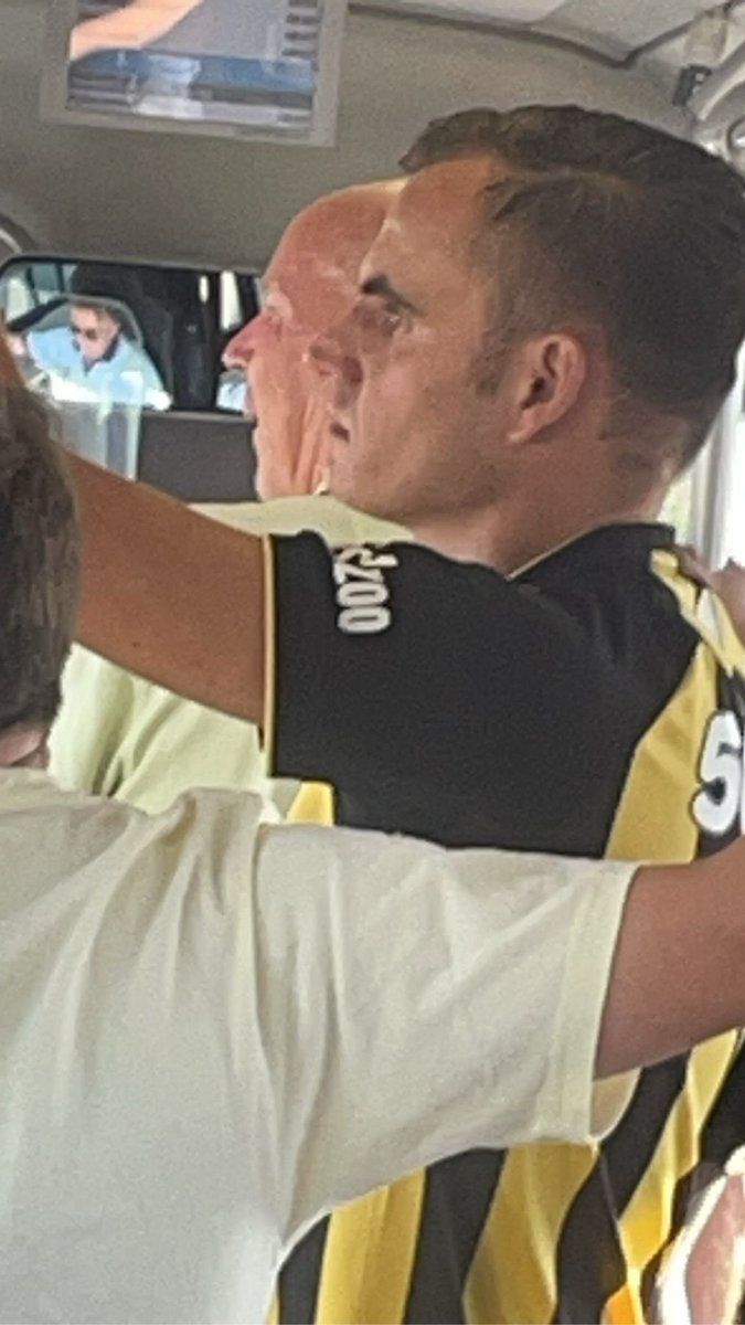 JohannesVitesse's tweet photo. Wat een fijne meneer is die @tomkrechting, tot zo in cafe kanka!! #juustnu
Groet Jochem https://t.co/UD4Win9l6R