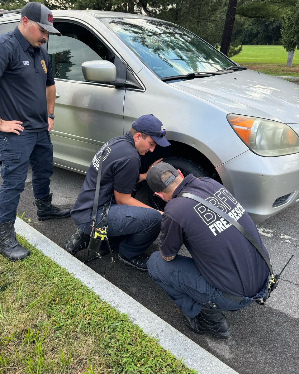 BushnellBasinFD's tweet image. Tonight, while on their way to a fill in, BBFD engine 312 came upon a motorist with a flat tire, the crew quickly jumped into action to help the motorist change their tire and get off the roadway safely!