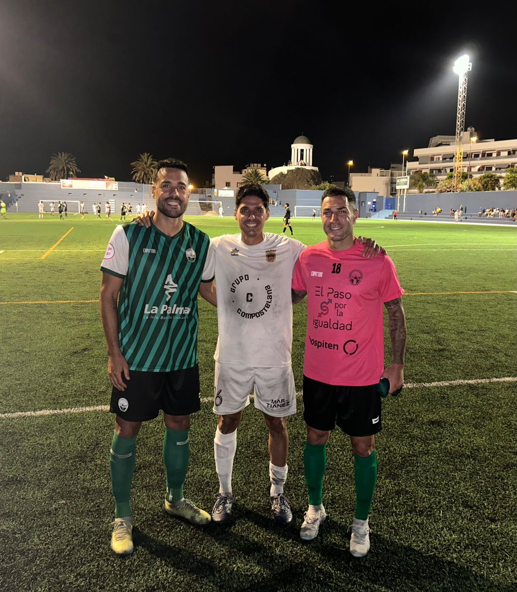 Viejas glorias. Bonitos reencuentros.

Qué alegría verlos 😍 <a href="/Ayozeplaceres/">AyozePlaceres</a> <a href="/ortega_armiche/">Armiche Ortega</a>