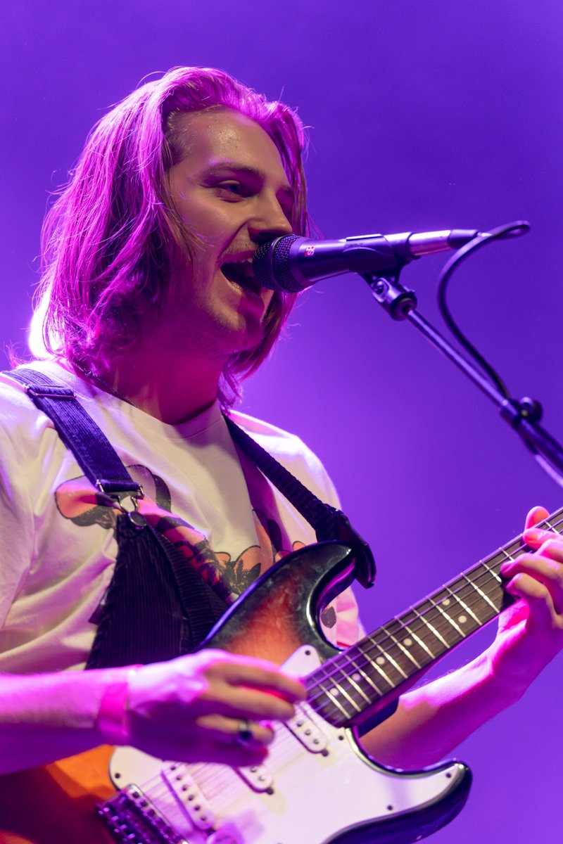 1 week from today we have a sick local show coming at you.

<a href="/SilverWarehouse/">Silver Warehouse</a> 
++ OISTER BOY
++ Odd Prospect
++ yybaker

🎟️ firstavenue.me/3L4anQi 
📸 by Christopher Ludtke