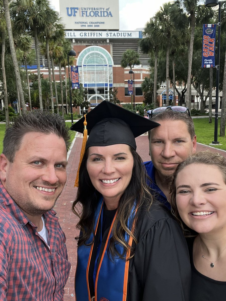 fsufan02's tweet photo. #UFgrad Congrats on your graduation Becky! Proud of ya! https://t.co/uK5M8o3kie
