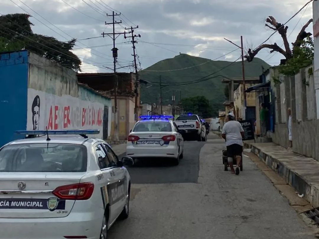 Policía Municipal de Valencia tweet media