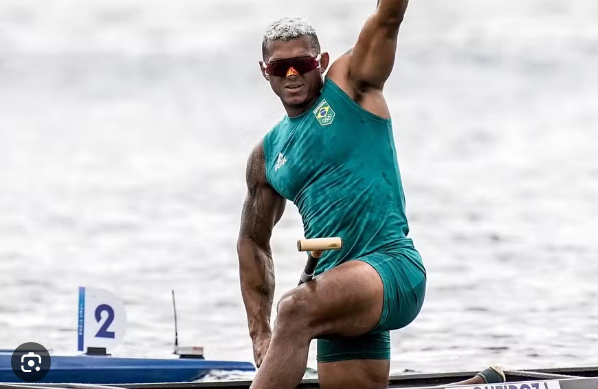 Isaquias Queiroz conquista a prata na canoagem! Parabéns grande atleta!