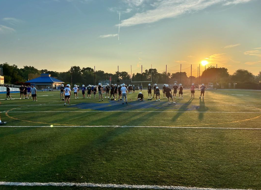 grahamdeaton's tweet photo. Week 1 - new beginnings! Working hard every day!
@coachsabs @DJOFootball @VAQB8 @WillVapreps @PRZPAvic @GoLions1934 https://t.co/fbXjwmi6rt