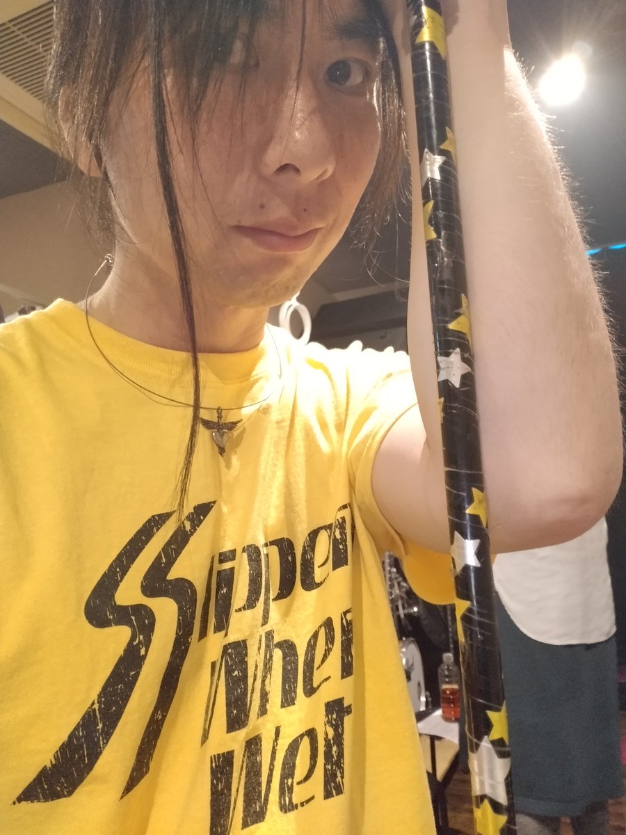 tommy_gone_wild's tweet photo. コラボも楽しくやったりますか。
いいTシャツだろ？(笑)　#BonJovi ＃ボン・ジョヴィ　#Fuzzy_Wave #FW https://t.co/m8zzM0dEsF