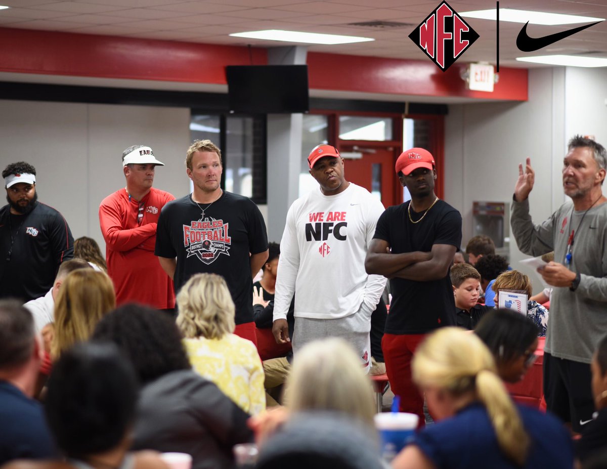 Fantastic turnout last night! It was great to see so many families come out for Meet the Eagles! Thank you for your support and we can’t wait to see you all on Friday nights!

#GoEagles #SOAR