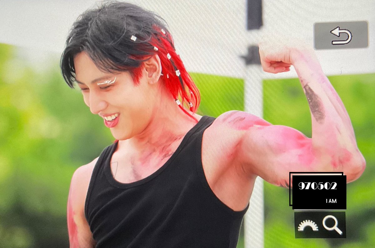 2024.08.10 음중 mini fm
💪

#BamBam #แบมแบม #뱀뱀
#BAMESIS 
#Must_Be_Nice