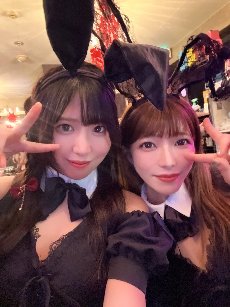 yume_108's tweet photo. 昨日ラストまでだったけど現場のために早起きできたの嬉しすぎて先におはゆめツイートしちゃった🥺🙇‍♀️
昨日も大盛況ありがとうございました🫶✨

上原亜衣さん20:00から深夜遅くまでいて下さって出勤大感謝でした😭💕✨✨ https://t.co/iFYdfjhdqD