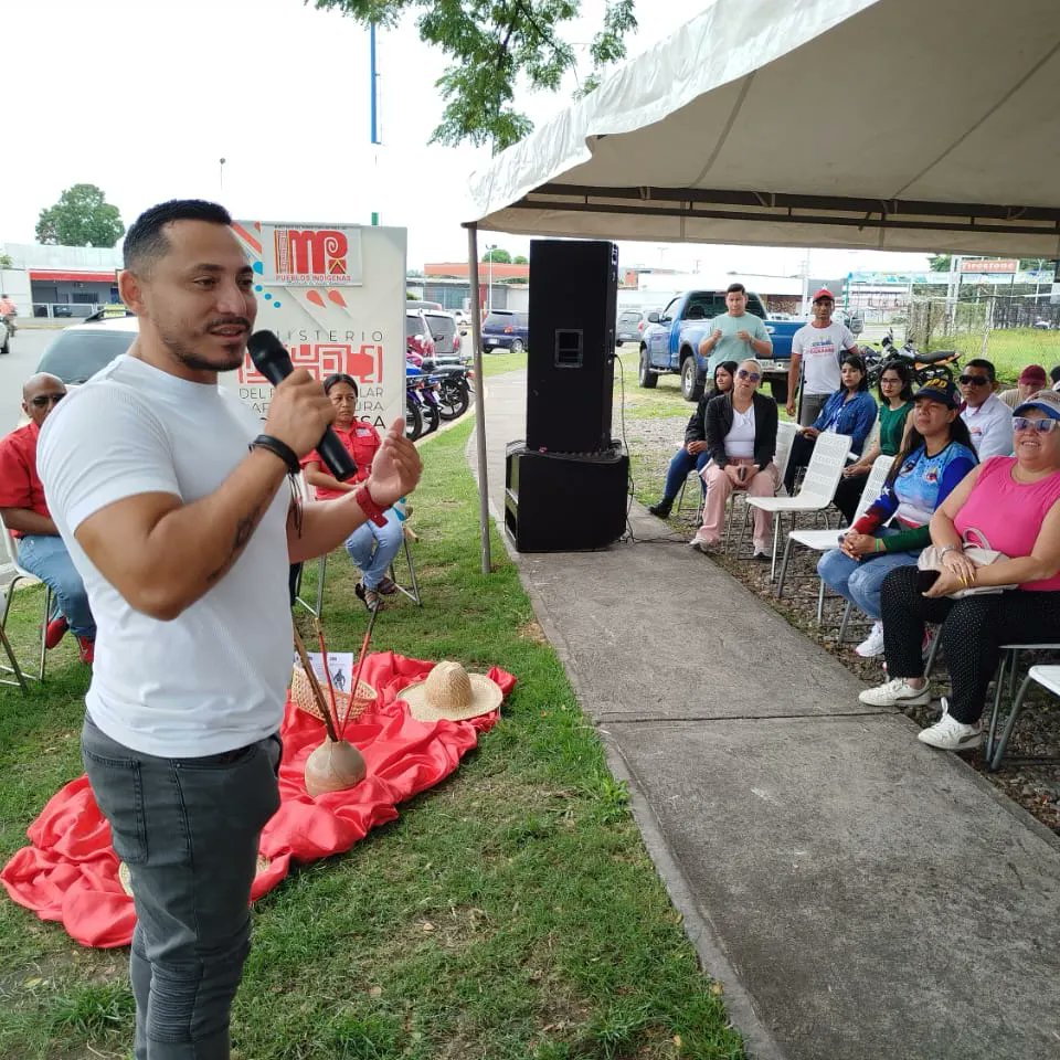 #10Ago|| Por instrucciones del profesor Jesús Escobar. El INCODIR del estado Portuguesa y el Ministerio del Poder Popular para la Cultura, celebraron el Día Internacional de los Pueblos Indígenas. La actividad tuvo lugar en la Redoma del Cacique Coromoto.