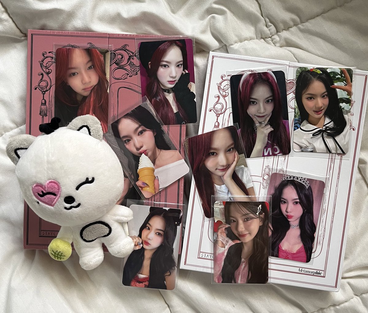 rozaychae's tweet image. metamorphic albums are here!!! isa ritual to bless and guide isa home 🐱