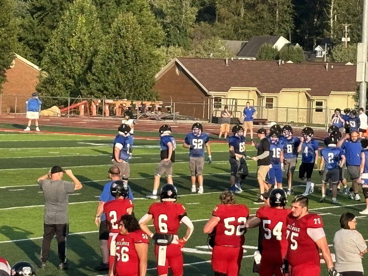Ethan_p_Baker's tweet photo. Scrimmage 1 ✅

@Ryan_Burchett34 @CoachNewsome63 @trevorhoskins13 https://t.co/8I7JsP5Xlw
