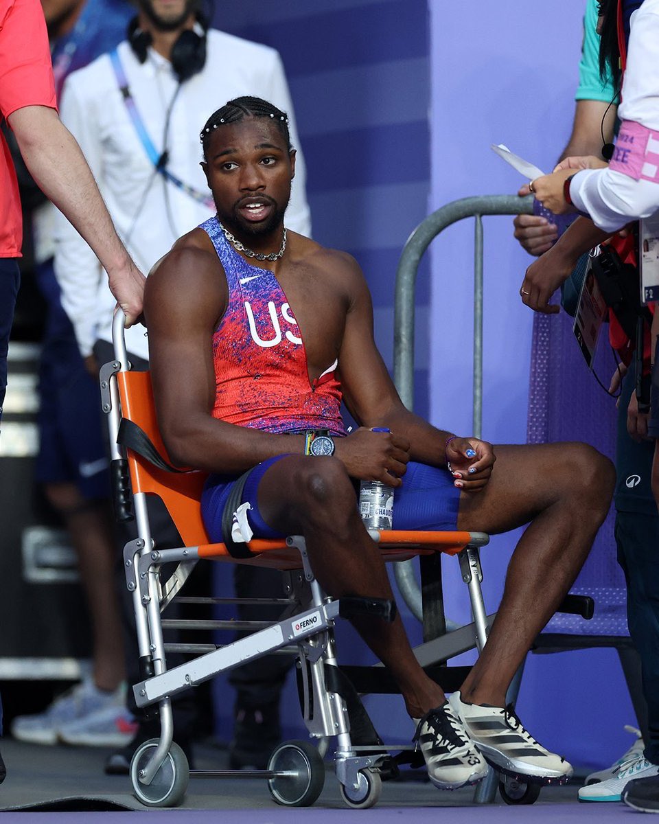 I count 5 #Olympians collapsing so far through #Paris2024 
An #OlympicGames with multiple #Covid outbreaks (at least 40 that we know of as per <a href="/WHO/">World Health Organization (WHO)</a>) &amp; over 90 athletes who couldn’t even attend due to illness after recent #Covid infections

It’s not a cold
Everyone is “vulnerable”