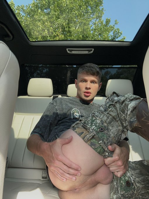 Watch DYLAN HAYES's leaked NSFW photo on TwXstars