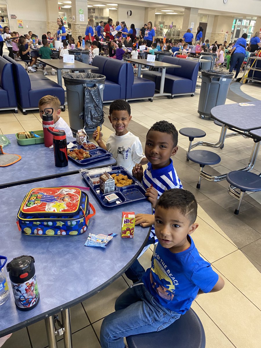 These precious kiddos had a FABULOUS first day of Kindergarten! 🥰❤️🚂💨⁦<a href="/HumbleISD_CE/">Centennial Elementary</a>⁩