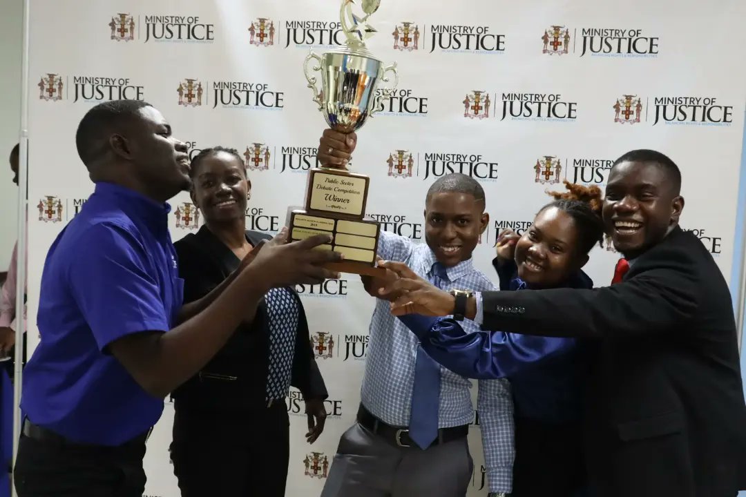 Delroychuckjm's tweet image. Team MoJ has secured  the win in this year's @tiu_jamaica Public Sector Debate Competition.

Big congratulations to our own @administrator_generalsdept for securing second place and sectional prizes. 

#firstclassjusticesystem