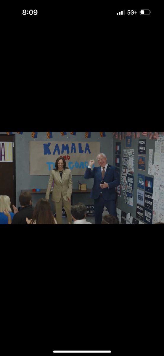 BumbasBoy's tweet image. #notweird @ all 😂😂😂