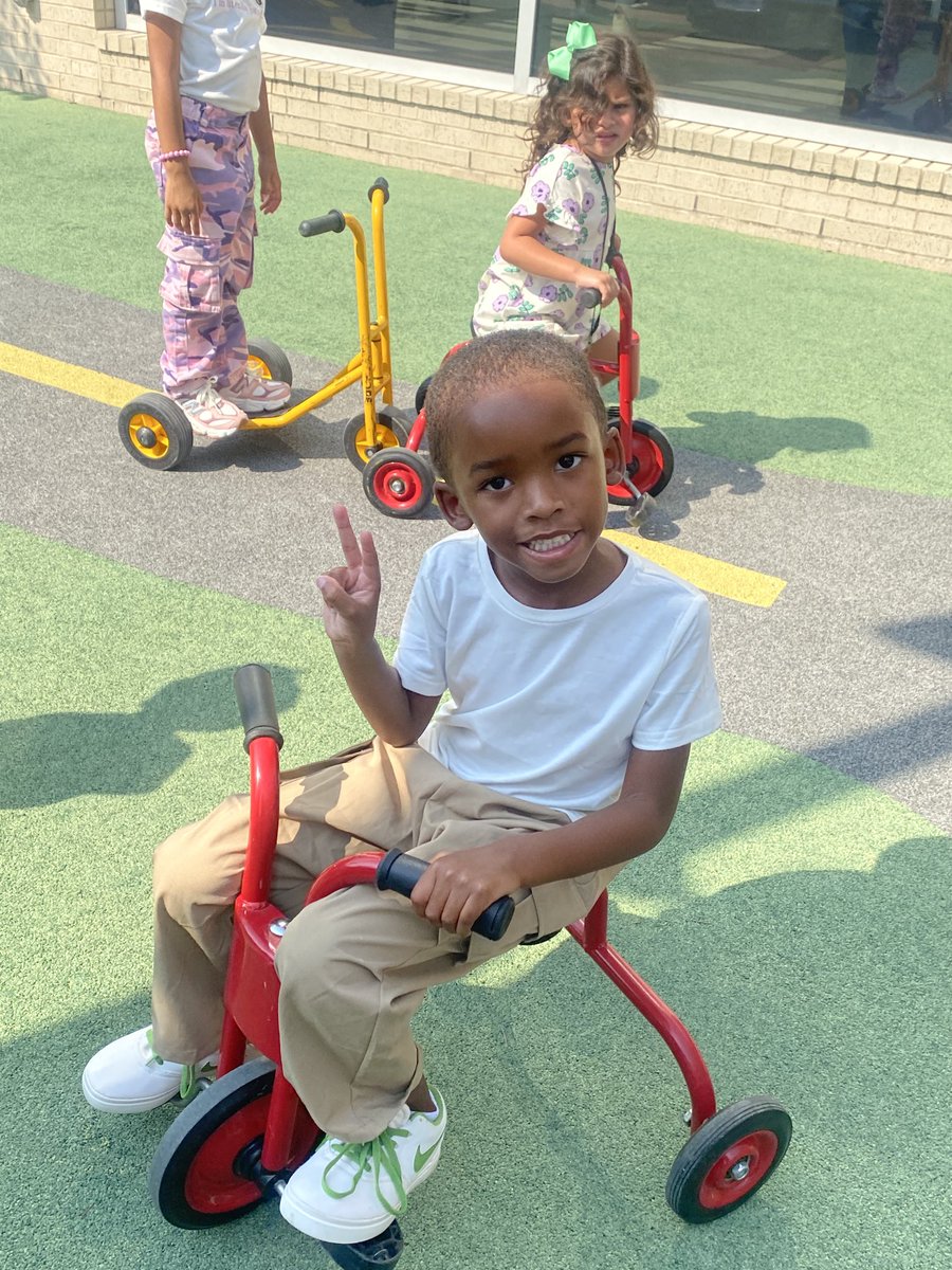 The treehouse playground was their favorite playground this week! Precious faces! 🥰❤️😍🚂💨✨⁦<a href="/HumbleISD_CE/">Centennial Elementary</a>⁩