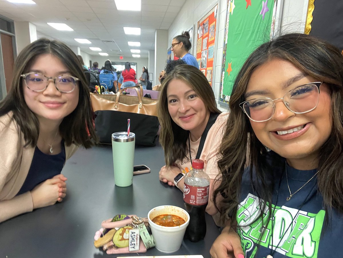 Day 2 of district PD ✅ Even got to enjoy lunch as an ELAR team! 🐆💛 <a href="/CFISDLieder/">Lieder Elementary</a>