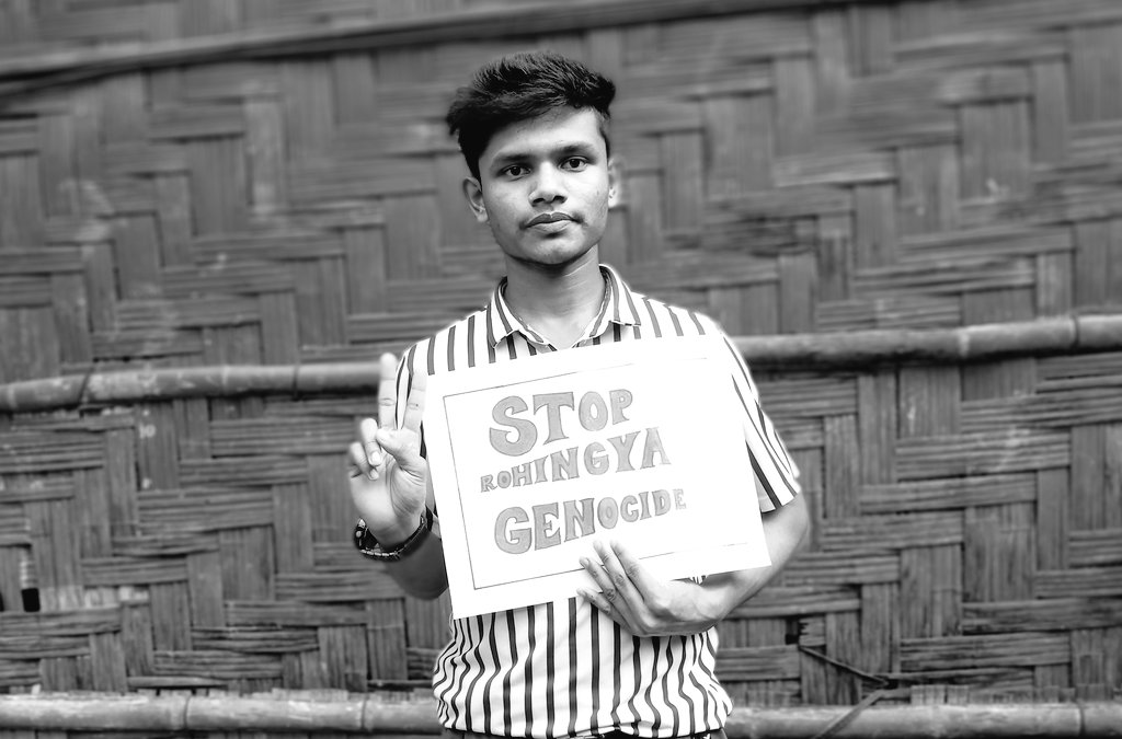 tg_azimullah's tweet photo. #BreakingFromBDRefugeeCamp

Stop Killing #Rohingya in #Arakan. We demand justice from the #GlobalCommunity for our human rights. The Myanmar Government has failed to stop the genocide of Rohingya. We demand justice for our rights. #WeWantJustice #JusticeIsneeded #SaveRohingya https://t.co/LusUkMIbGI