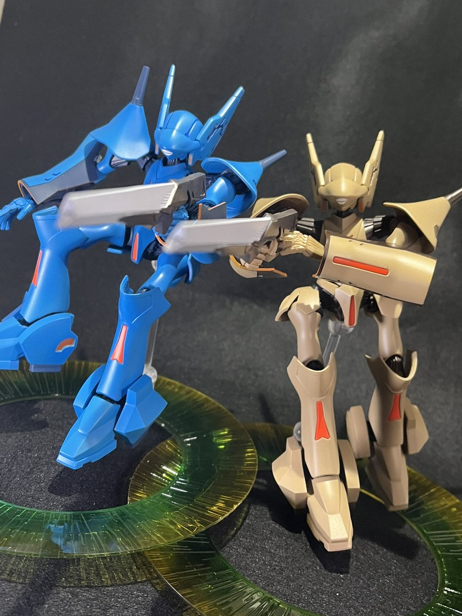 plum_model's tweet image. 1！2！3！チャクラエクステンション！！
シュートォォォォォォォォォ！！！

ユウ・ブレン、ヒメ・ブレン完成！！
うん、自分好みの色味に出来て満足！！

 #ブレン・パワード
 #プラモデル
 #moderoido
 #ユウ・ブレン
 #ヒメ・ブレン
 #スーパーロボット大戦
 #チャクラエクステンション