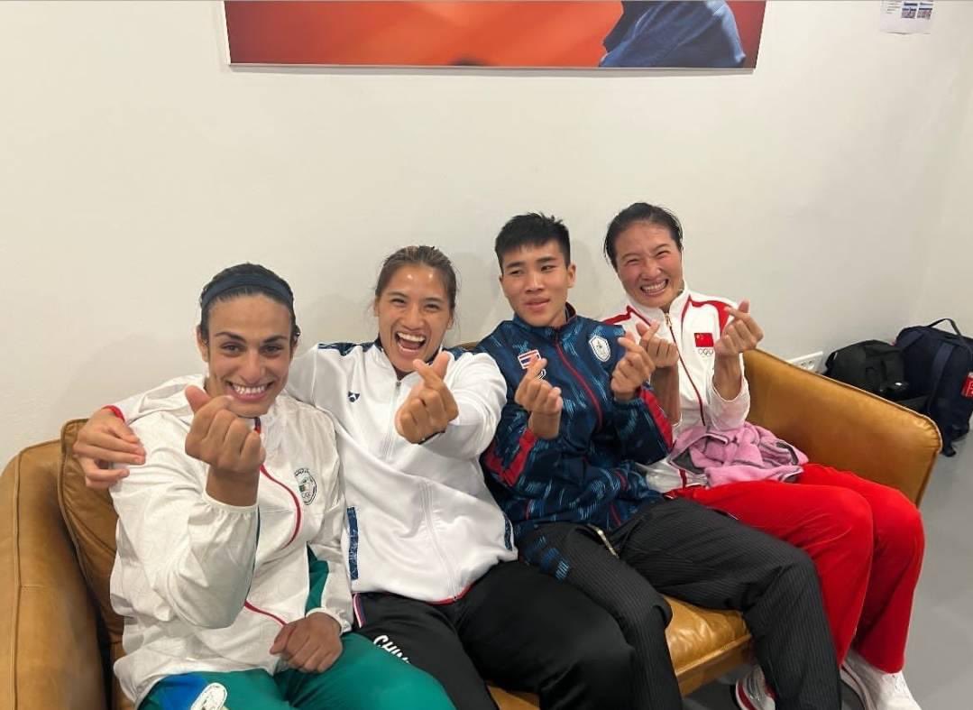 farized_bdf's tweet photo. @piersmorgan You can't Be worried about female boxing more than the female boxers themselves 🤔 they're happy for Imane and supporting her and didn't feel like she took anything from them or cheated on them.. you think they would have cheered for her if she was a man ? https://t.co/DgR0w5KNaX