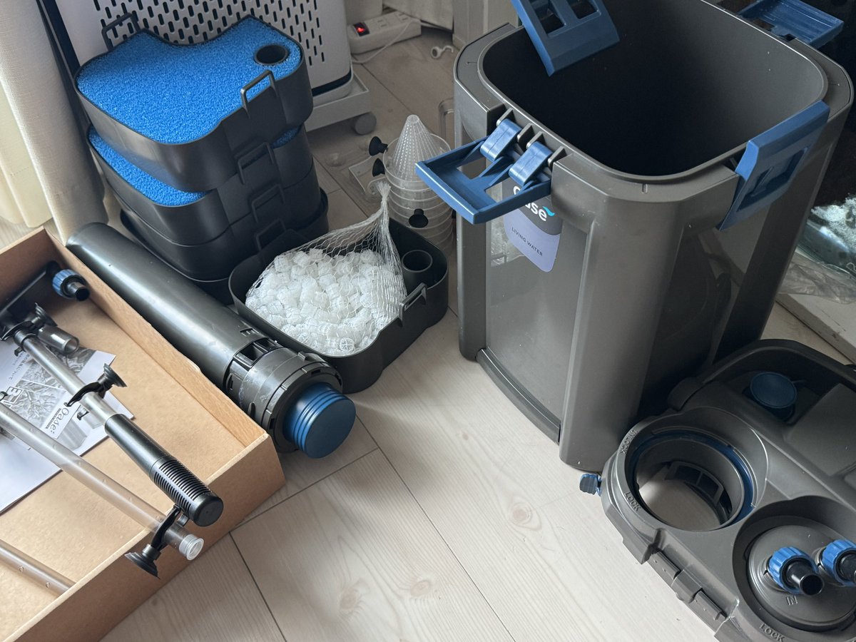 zebch0108's tweet image. OASE社に入社したわけではありません。

#oase 
#オアゼの快適アクアリウム
#オアゼ
#アクアリウム 
#バイオマスター350