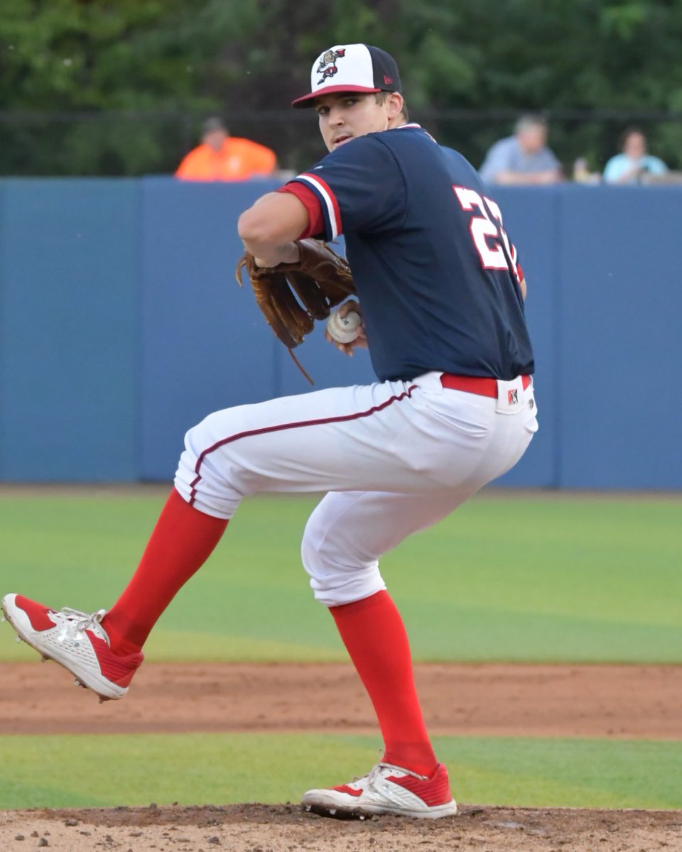 Travis Sykora 🔥 with 6.0 perfect innings!

6 IP, 0 H, 10 K, 0 BB

(📸 by Clint Often for TalkNats)