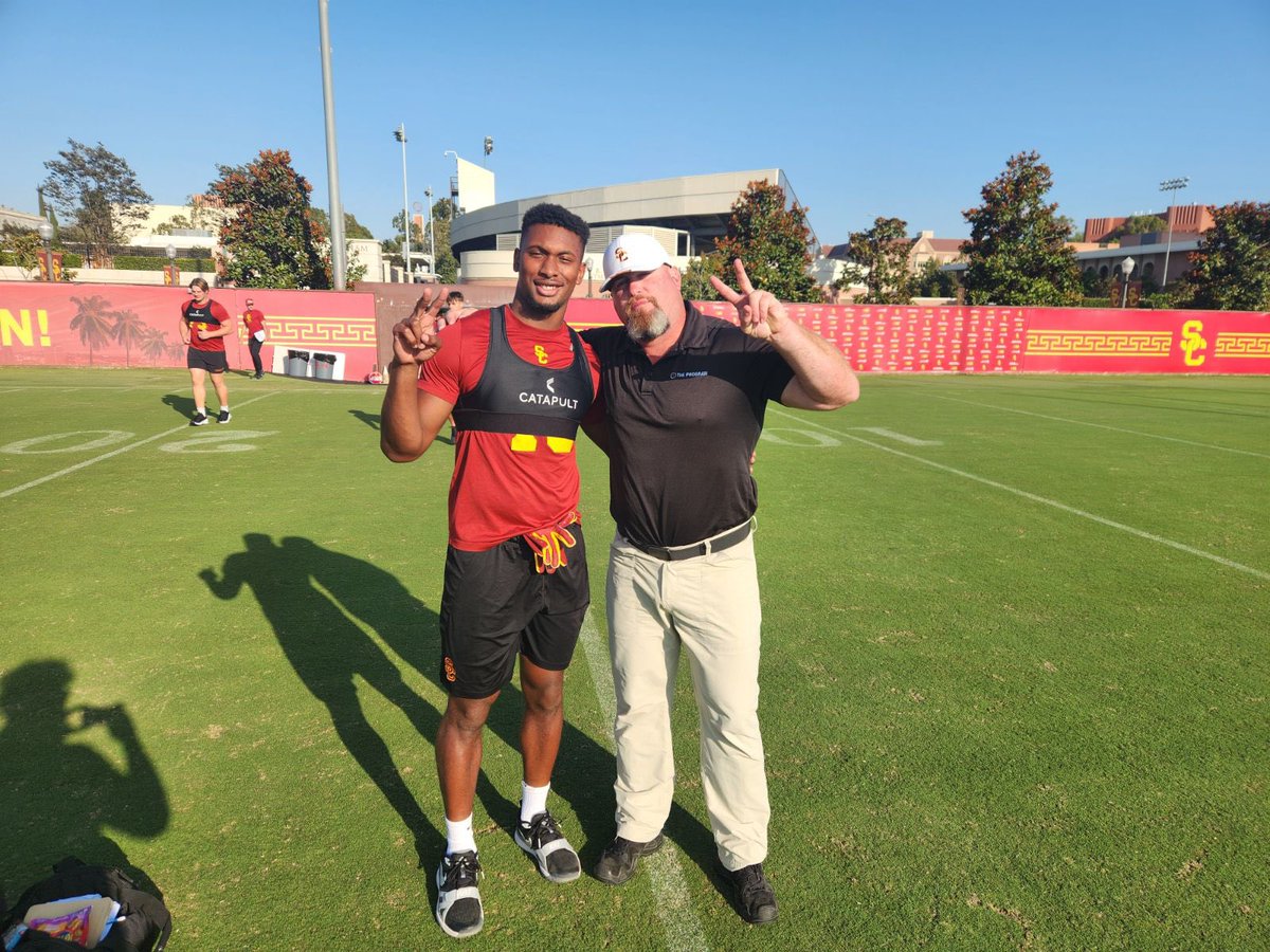 Jay Civetti 🐘 (@coachcivs) on Twitter photo A couple of <a href="/FootballTufts/">Tufts University Football</a> Jumbos Fighting On <a href="/uscfb/">USC Football ✌️</a> with the <a href="/theprogramorg/">The Program LLC</a>! ✌️ 🐘 A couple of <a href="/FootballTufts/">Tufts University Football</a> Jumbos Fighting On <a href="/uscfb/">USC Football ✌️</a> with the <a href="/theprogramorg/">The Program LLC</a>! ✌️ 🐘