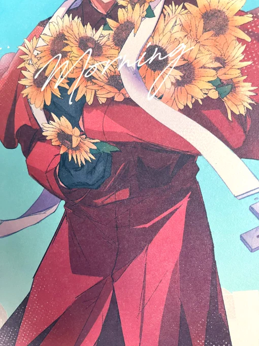 本届いた 表紙をNラシャというものにしたのだけど、画用紙っぽいざらっとした質感とうっすら黄みがかってる感じが良い