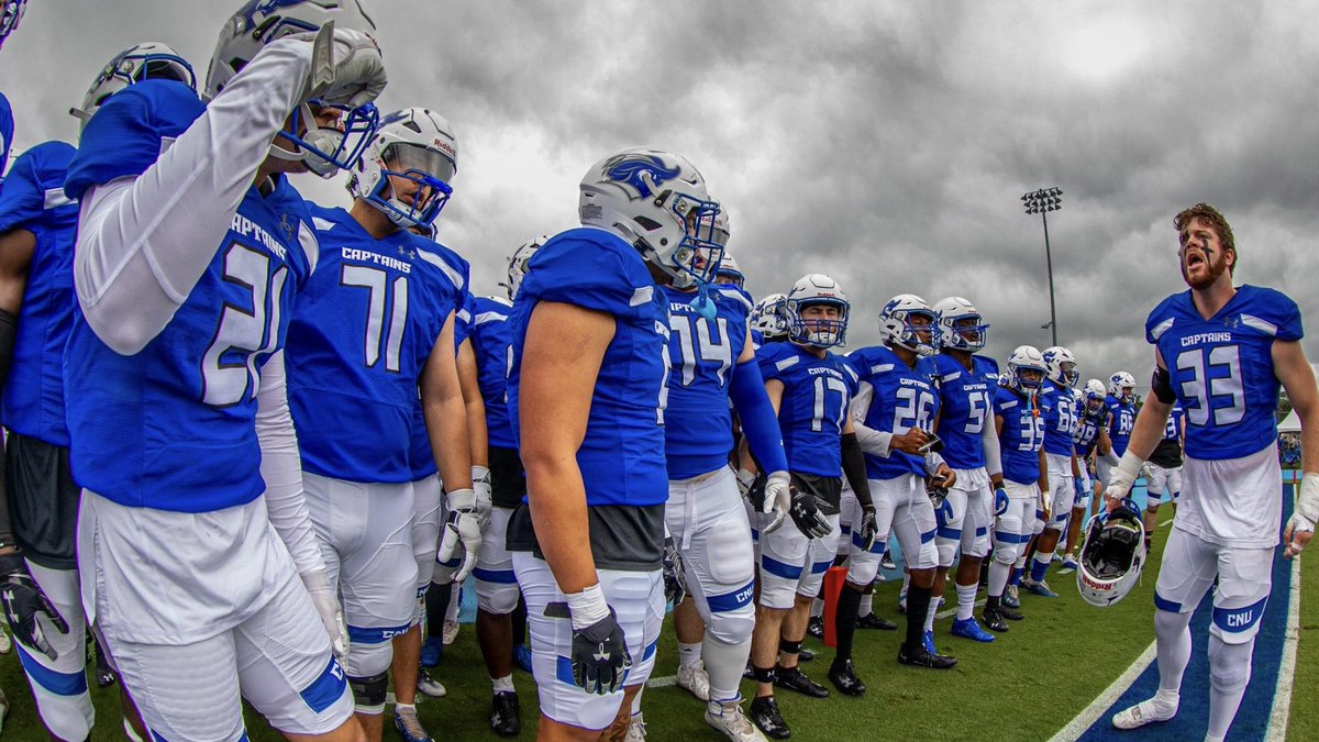 d1_Siah_'s tweet photo. Blessed to receive an offer from Christopher Newport University @MrKleanKutVA @RecruitingHSHS @CoachSmitty25 https://t.co/fAzC5yNXJe