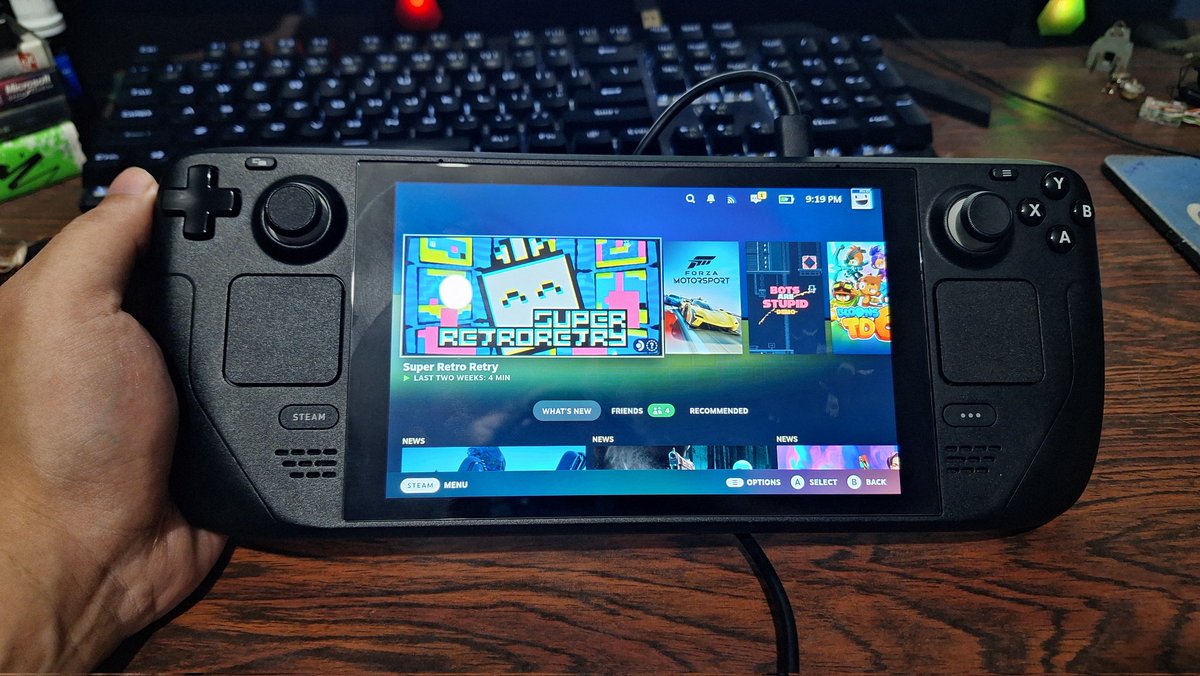 sauroa's tweet image. Mi nueva "laptop" 👍