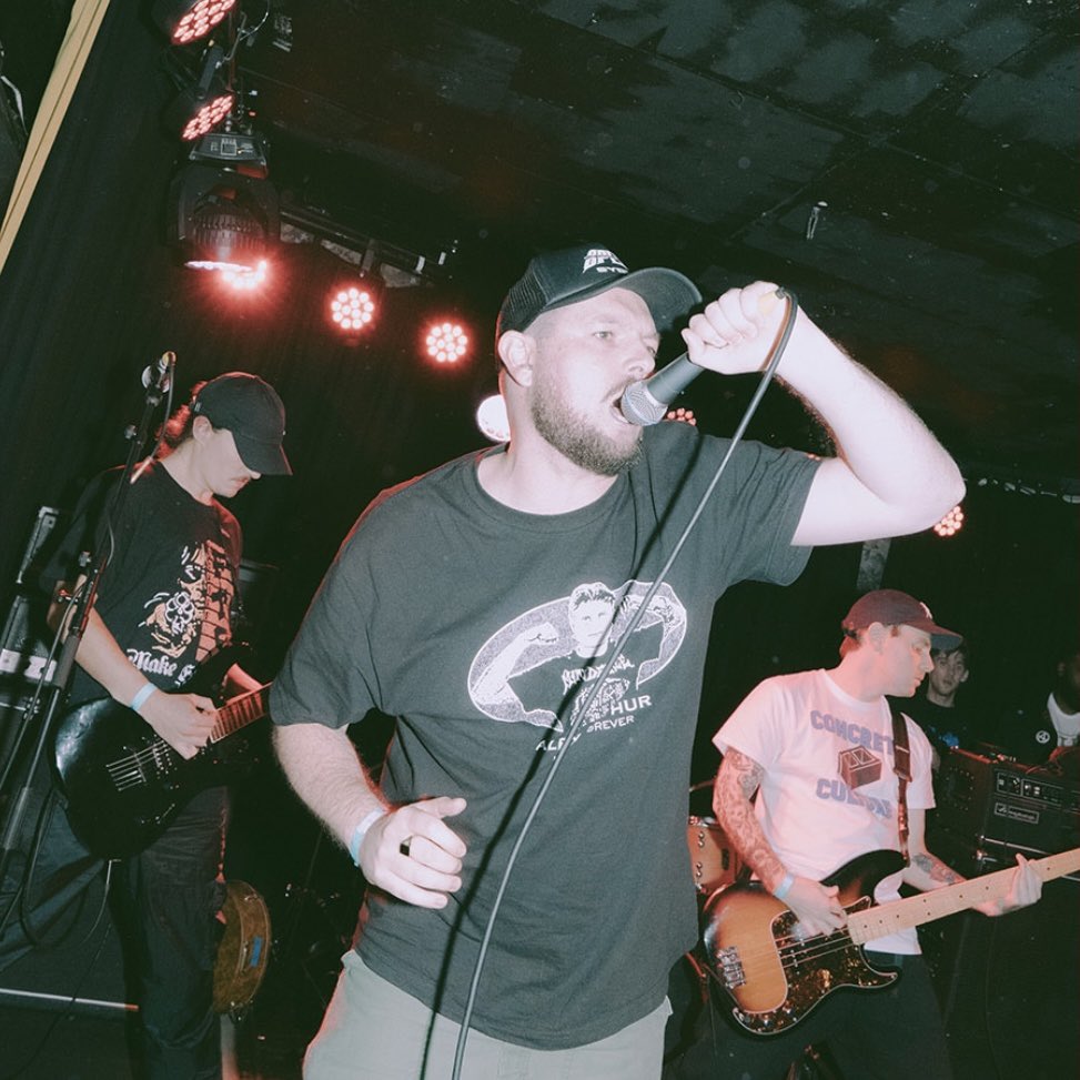 downsidenchc's tweet image. Newcastle tonight with seppos @SPY_worldwide, planet Perth's The Chain and Bay lads Spat Out. Get your tickets from @lastriderecords now at bit.ly/Spy-Newy