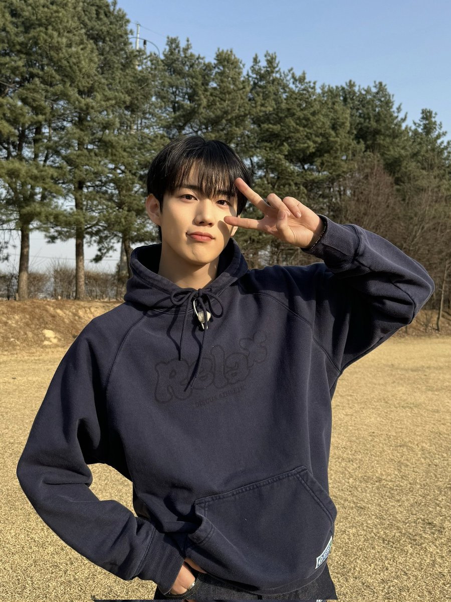 ćalvin. (@dicknitys) on Twitter photo 