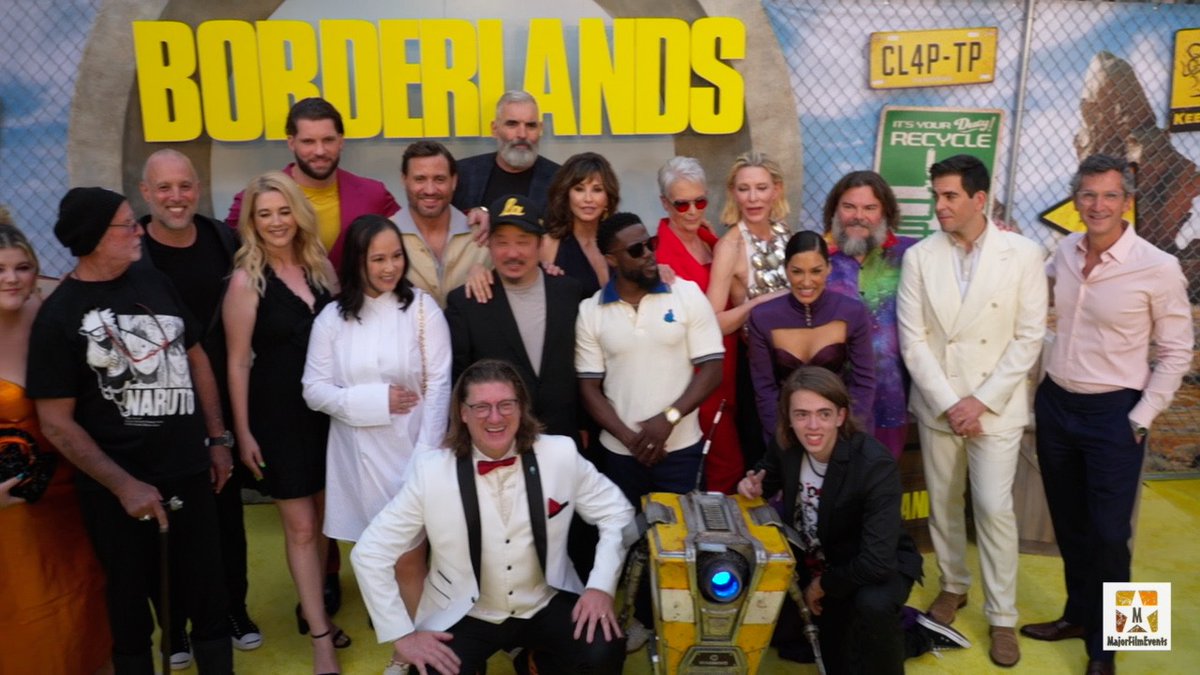 majorfilmevents's tweet photo. "Borderlands" Los Angeles Fan Event Red Carpet https://t.co/HjPEkgOpAb via @YouTube #BorderlandsMovie @Lionsgate #CateBlanchett  #KevinHart 
#jackblack #EdgarRamírez #ArianaGreenblatt #FlorianMunteanu #GinaGershon #JamieLeeCurtis https://t.co/2Ou9ejObqT