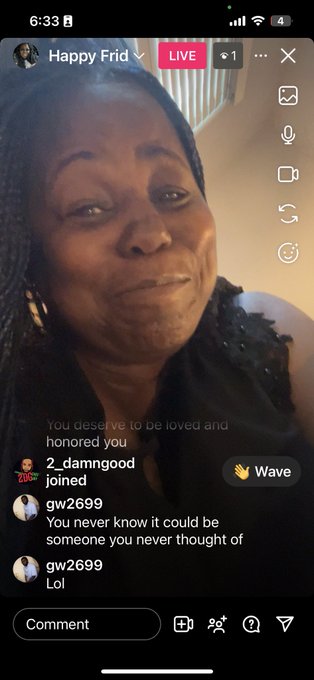 Trying to take photos of myself going live on instagram https://t.co/3HGV85lVhM<a href="/tag/wigginnoutradio"class="tags"><span>#wigginnoutradio</span></a><a href="/tag/explorepage"class="tags"><span>#explorepage</span></a><a href="/tag/charmschool"class="tags"><span>#charmschool</span></a><a href="/tag/charmschoolwestbaddies"class="tags"><span>#charmschoolwestbaddies</span></a>