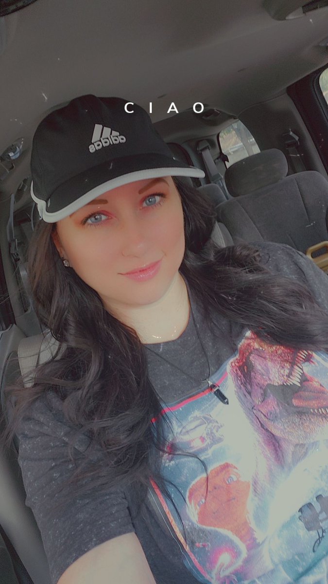 MorganG956616's tweet photo. Fri-YAY! 🍻🤪

#photooftheday #influencer #fridaynight #pictureoftheday #cheers #feelinggood https://t.co/jdPcxhigUy