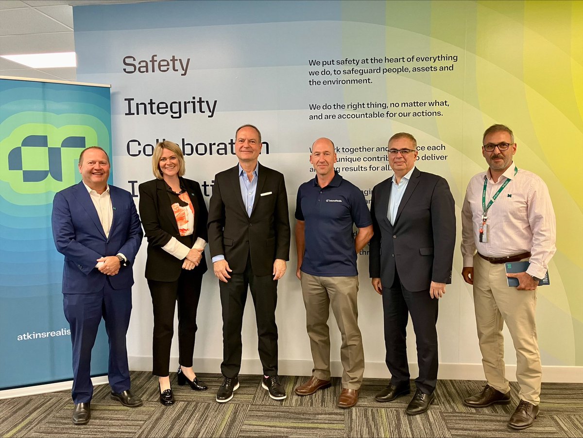 Ont MinFin Peter Bethlenfalvy at  ATRL Nuclear’s Pickering office today for an update on the CANDU Monark  and intl mktg, the ratepayer, energy security, supply chain/workforce &amp; isotopes — all w/ CANDU tech.  Thx Julianne, Steve &amp; colleagues.  Thx Minister.  Let the Monark fly🦋