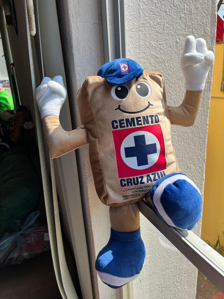 FergieGo's tweet photo. Ya que pasamos, costales para todos, y si somos campeones, les doy descuento: 

Echen su RT para que los vean los que no nos conocen. https://t.co/GTb4jUVQIG