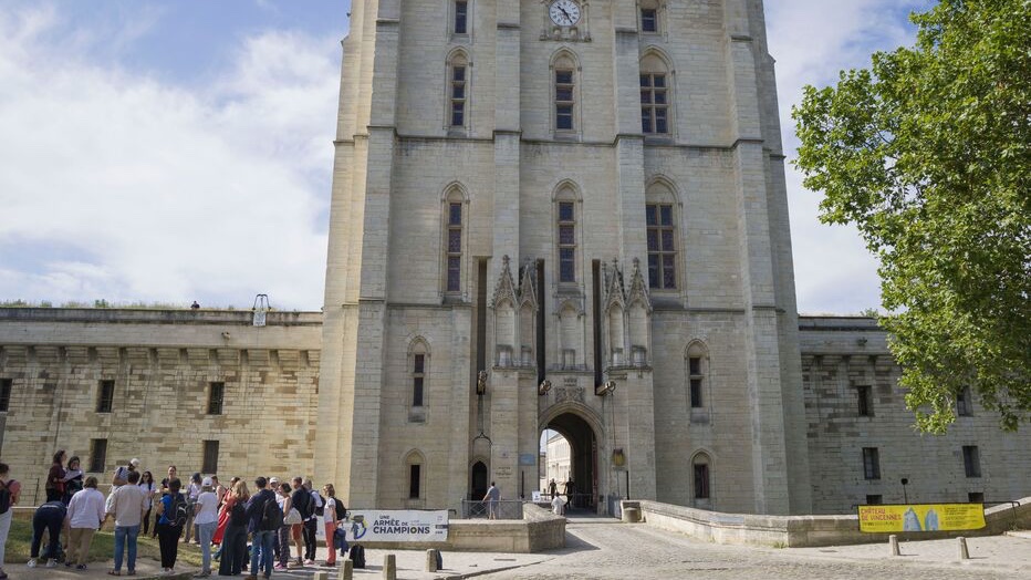 info_Paris_IDF's tweet image. 🔴 FLASH - #Vincennes : Le beau-frère de Mohammed #Merah a été interpellé vendredi.

👉 Fiché S et connu pour #radicalisation, a été arrêté à proximité de la fan zone des #Jo2024 de la ville. Il était recherché pour des violences commises contre son colocataire. (Lp) #ValdeMarne