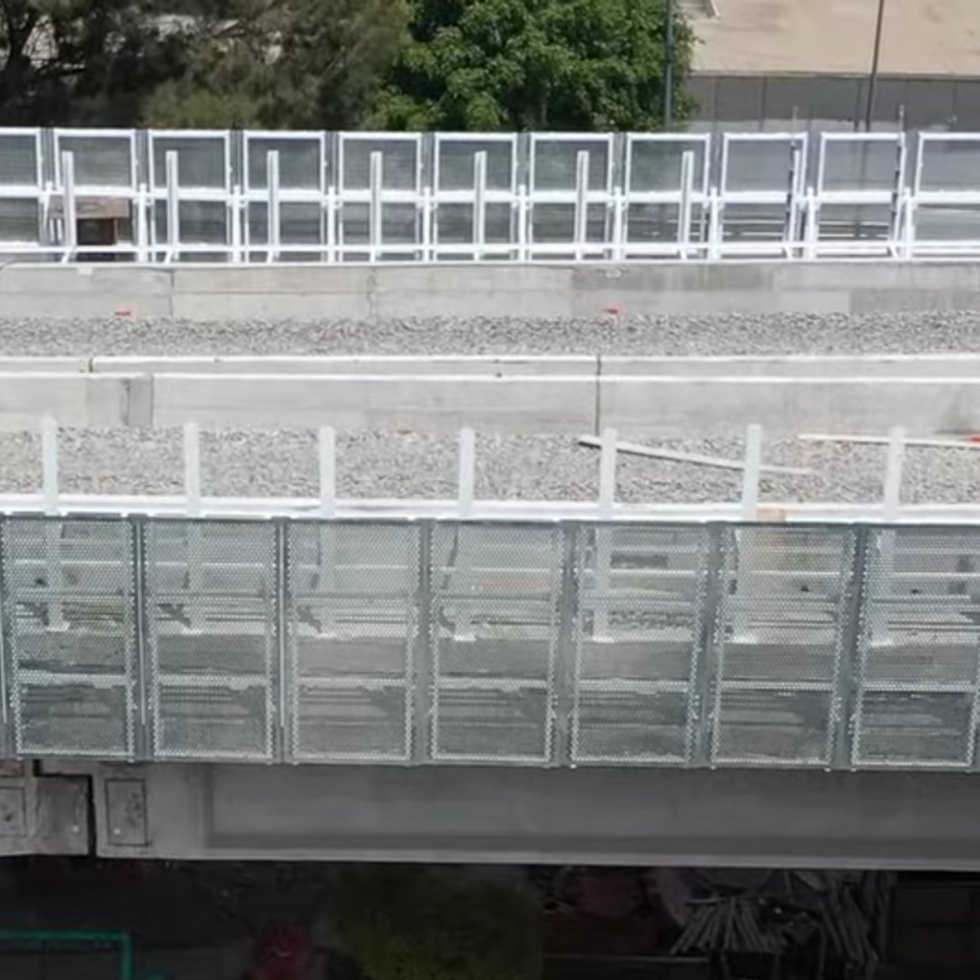 SntVTC's tweet image. ¿Está a punto de finalizar la renivelación de la #Línea9 del @MetroCDMX? Así avanzan con el tendido de vía, cableado de equipo electromecánico y modernización de las instalaciones de la terminal Pantitlán ¿Te gustaría ver un video de avances? ¿Cuándo crees que esté listo?