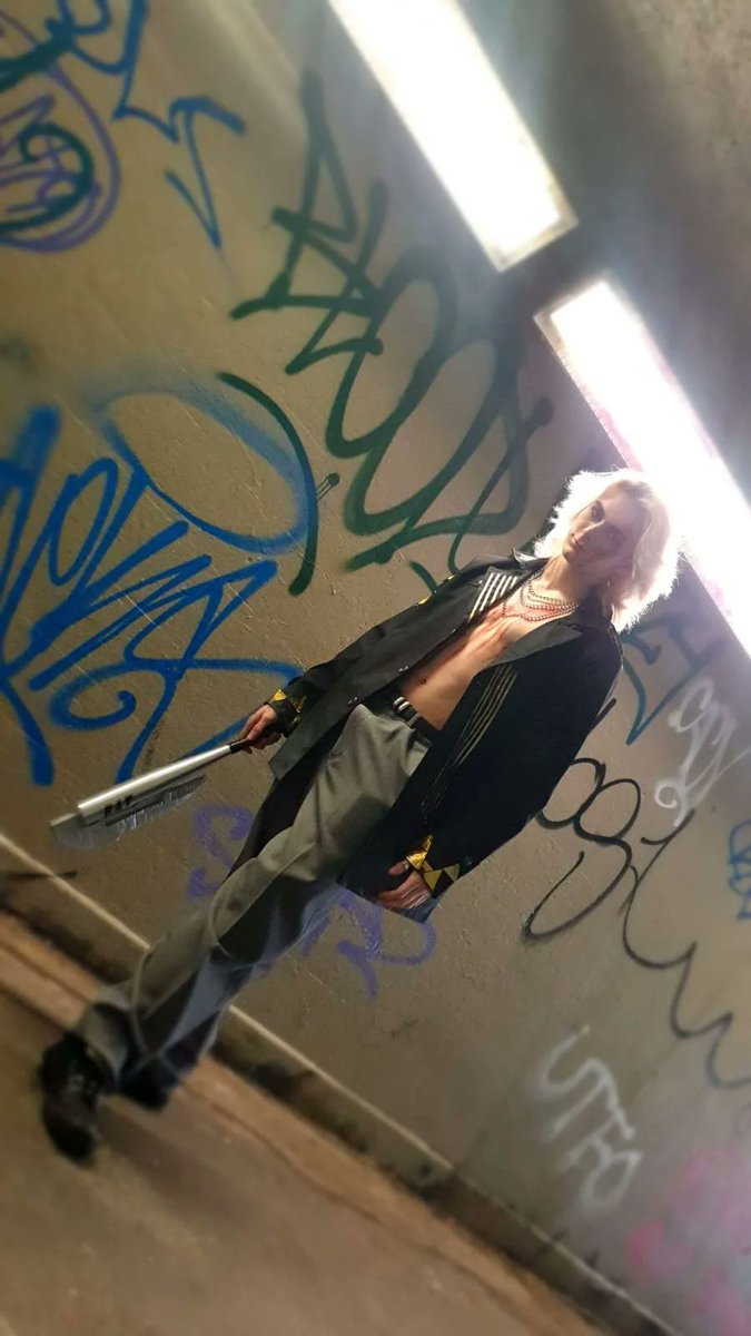 Loopard_'s tweet image. I really wore this twice and haven't since :( I gotta do some of his other outfits
#dbd #DeadbyDaylight #cosplay #cosplaytwt #dbdtwt #dbdcosplay #trickster