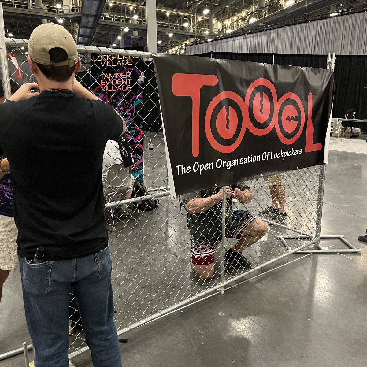 Congrats to everyone on their lock opens today! Don't worry, there will still be stickers rewards available tomorrow for popping locks. See you then, #Defcon #defcon32!